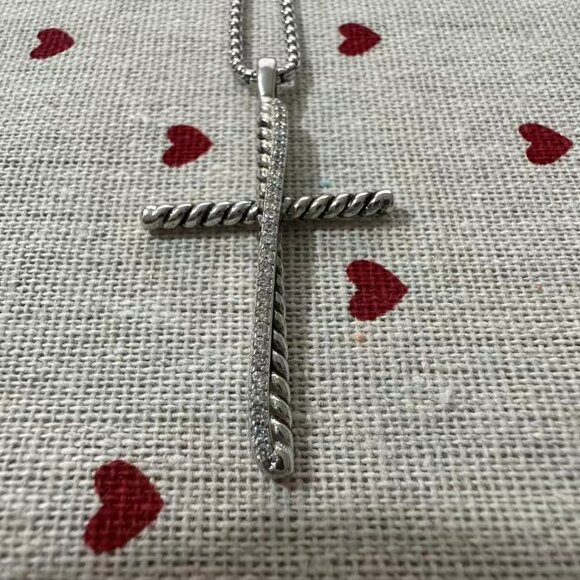 David Yurman Cylinder Cross Necklace - Picture 5 of 6